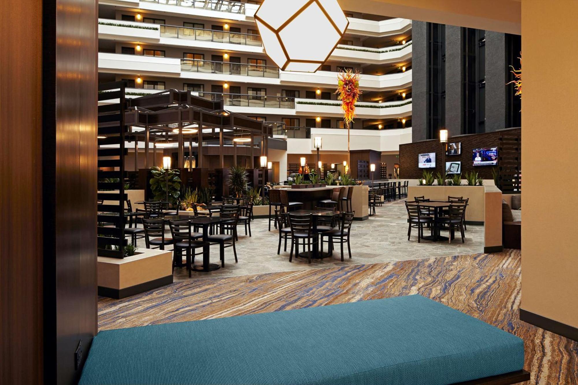 Hotel Embassy Angeles - International Airport/north