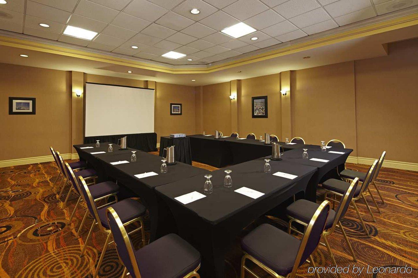 Hotel Embassy Angeles - International Airport/north 3*