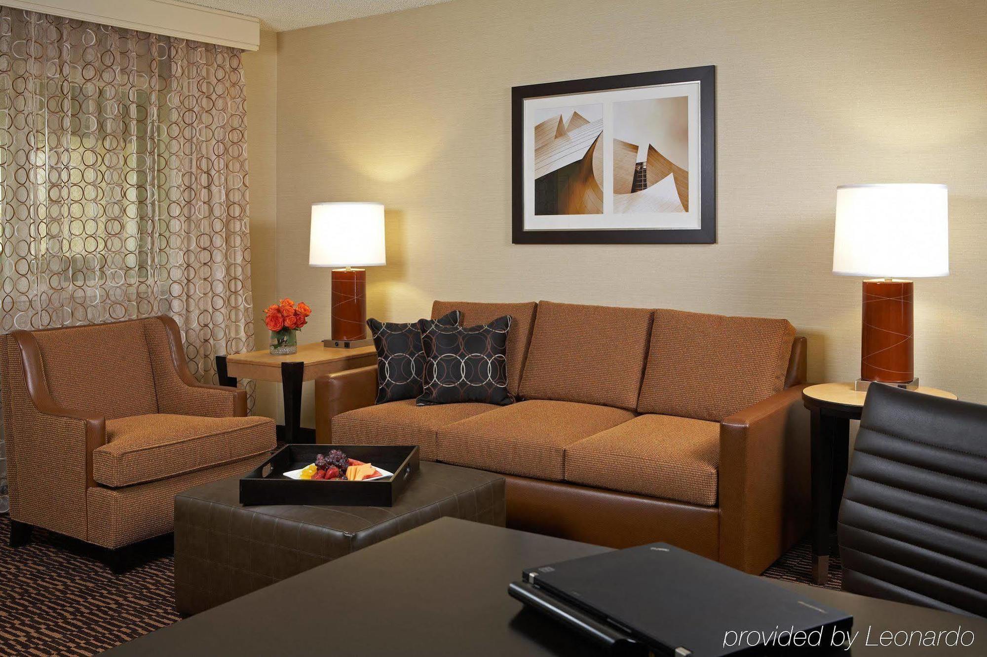 Hotel Embassy Angeles - International Airport/north Los Angeles